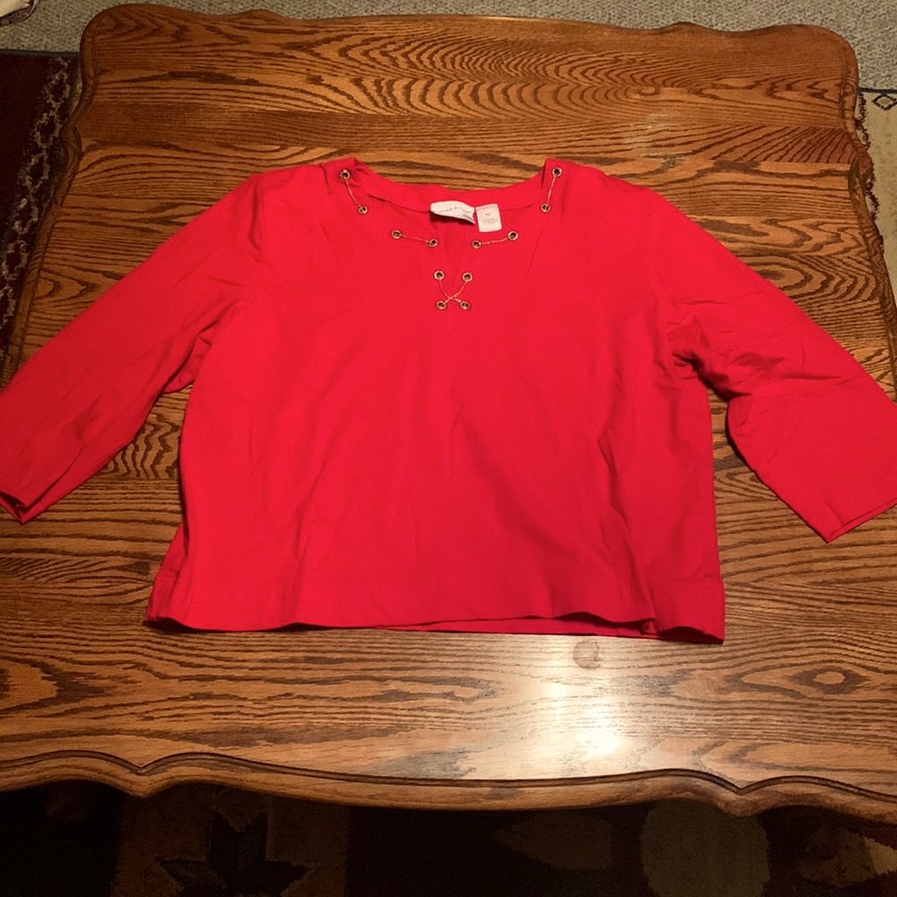 Alfred Dunner bright red top. Size Petite XL.